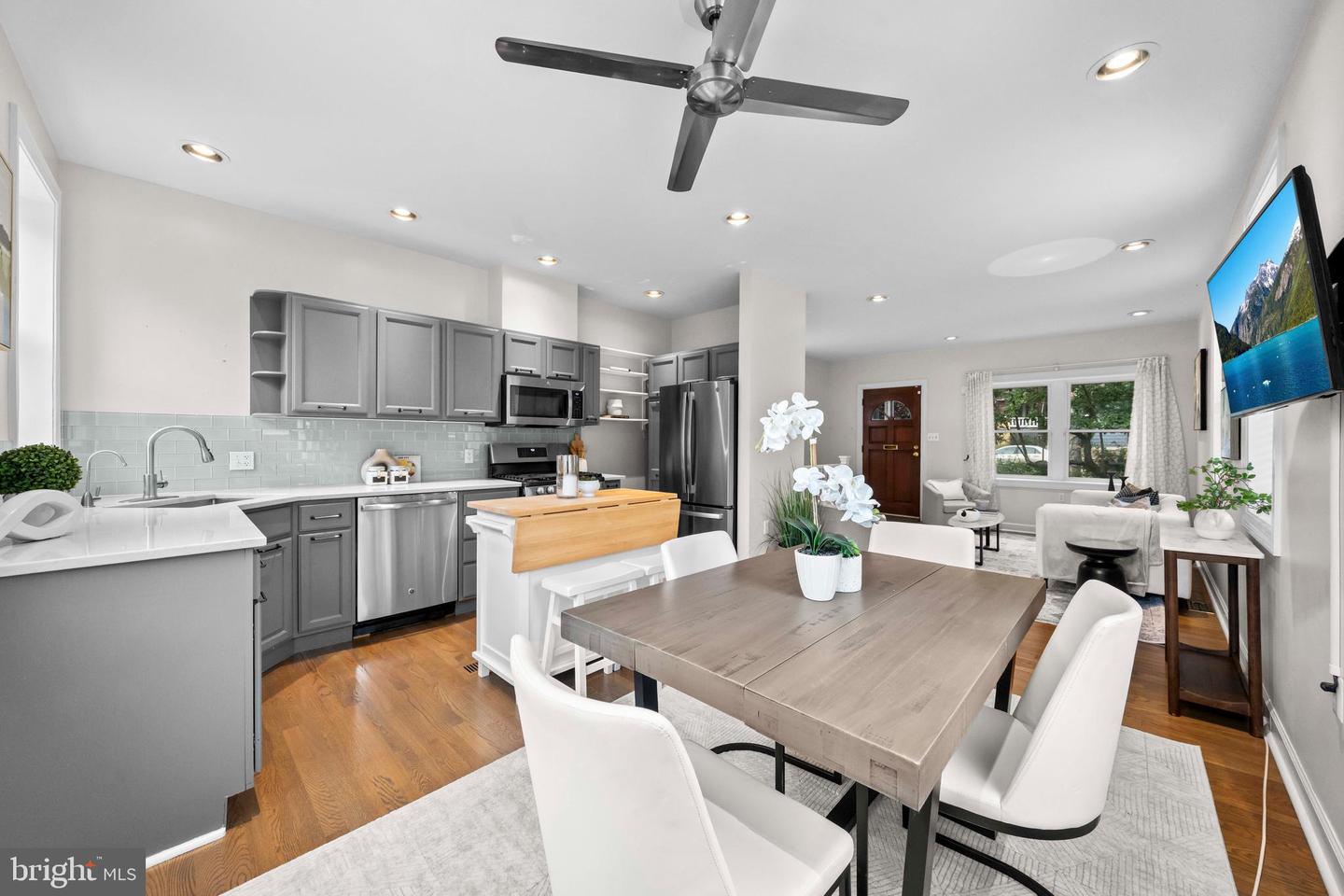 1348 NEWTON ST NE, WASHINGTON, District Of Columbia 20017, 3 Bedrooms Bedrooms, ,2 BathroomsBathrooms,Residential,For sale,1348 NEWTON ST NE,DCDC2213354 MLS # DCDC2213354