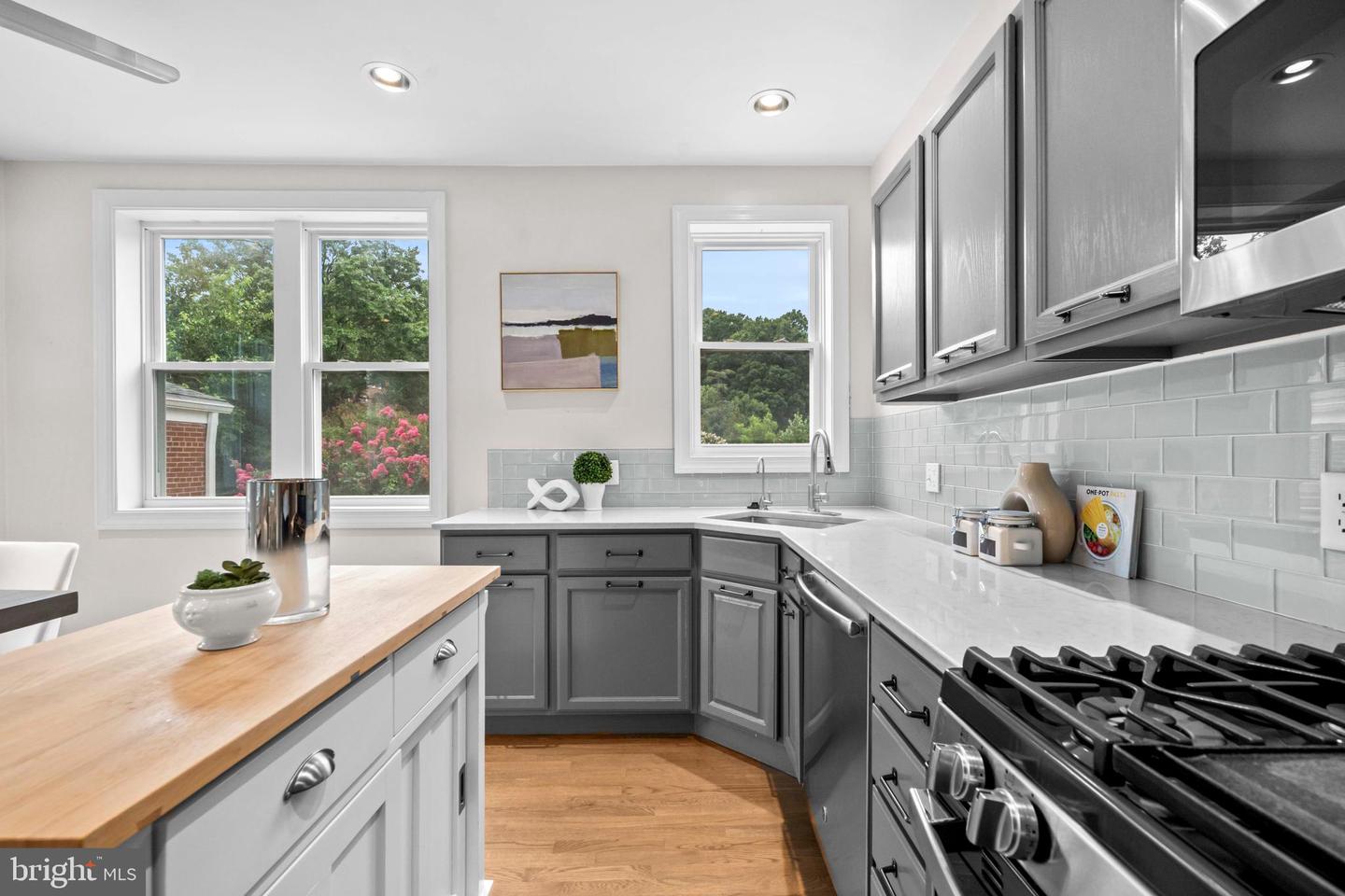 1348 NEWTON ST NE, WASHINGTON, District Of Columbia 20017, 3 Bedrooms Bedrooms, ,2 BathroomsBathrooms,Residential,For sale,1348 NEWTON ST NE,DCDC2213354 MLS # DCDC2213354