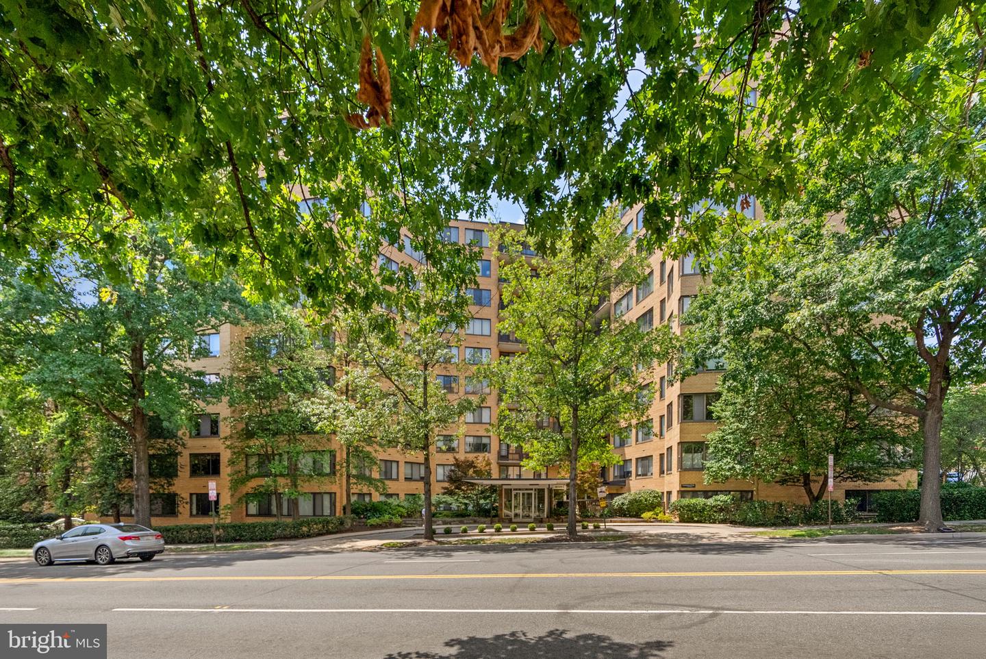 4740 CONNECTICUT AVE NW #803, WASHINGTON, District Of Columbia 20008, 2 Bedrooms Bedrooms, ,2 BathroomsBathrooms,Residential,For sale,4740 CONNECTICUT AVE NW #803,DCDC2213590 MLS # DCDC2213590
