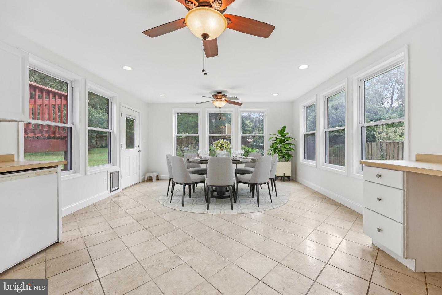 8401 FELTON LN, ALEXANDRIA, Virginia 22308, 4 Bedrooms Bedrooms, 7 Rooms Rooms,3 BathroomsBathrooms,Residential,For sale,8401 FELTON LN,VAFX2259342 MLS # VAFX2259342