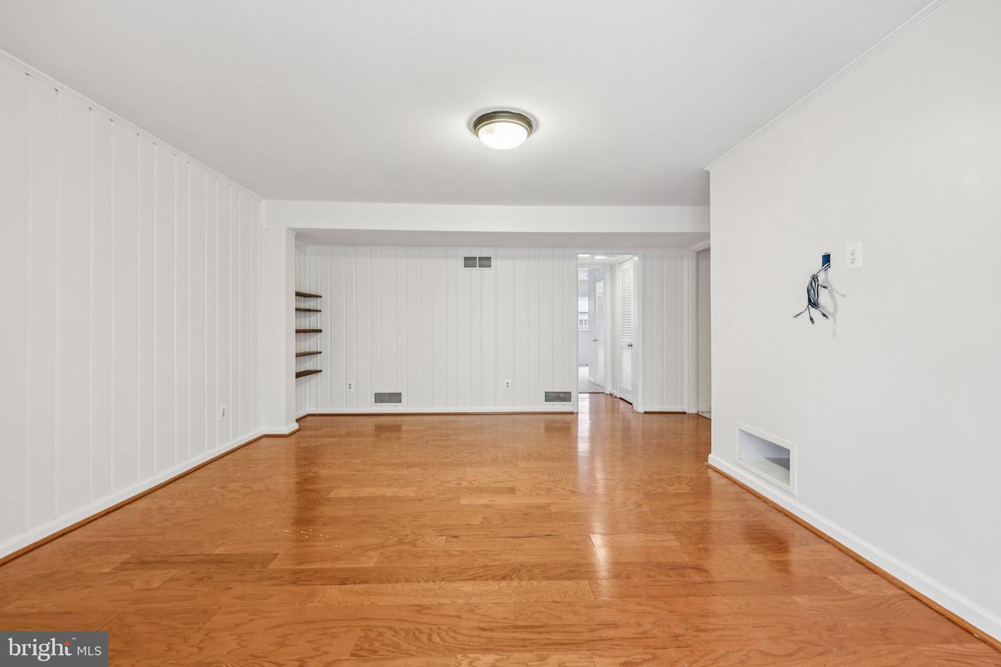 8401 FELTON LN, ALEXANDRIA, Virginia 22308, 4 Bedrooms Bedrooms, 7 Rooms Rooms,3 BathroomsBathrooms,Residential,For sale,8401 FELTON LN,VAFX2259342 MLS # VAFX2259342