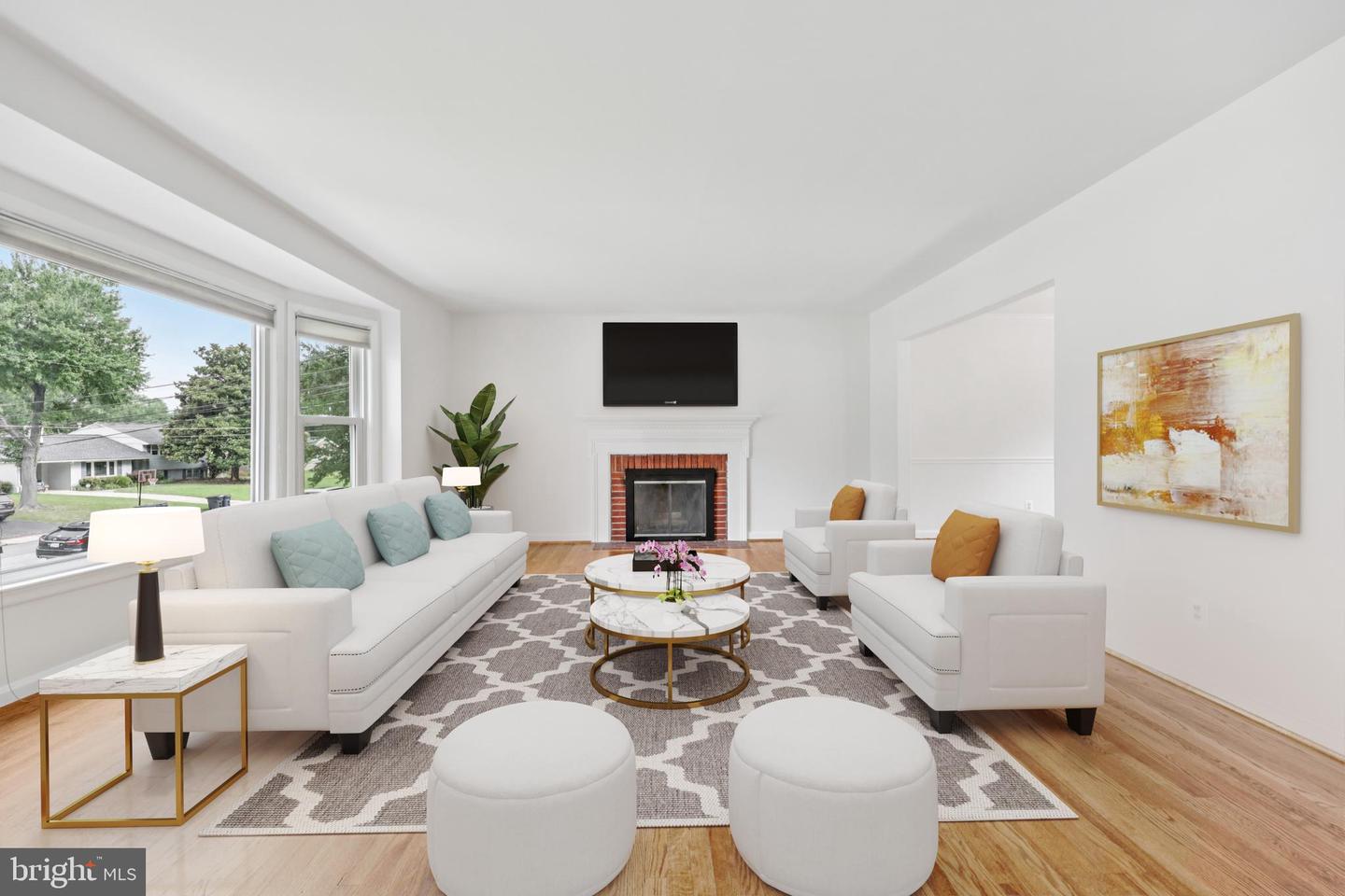 8401 FELTON LN, ALEXANDRIA, Virginia 22308, 4 Bedrooms Bedrooms, 7 Rooms Rooms,3 BathroomsBathrooms,Residential,For sale,8401 FELTON LN,VAFX2259342 MLS # VAFX2259342