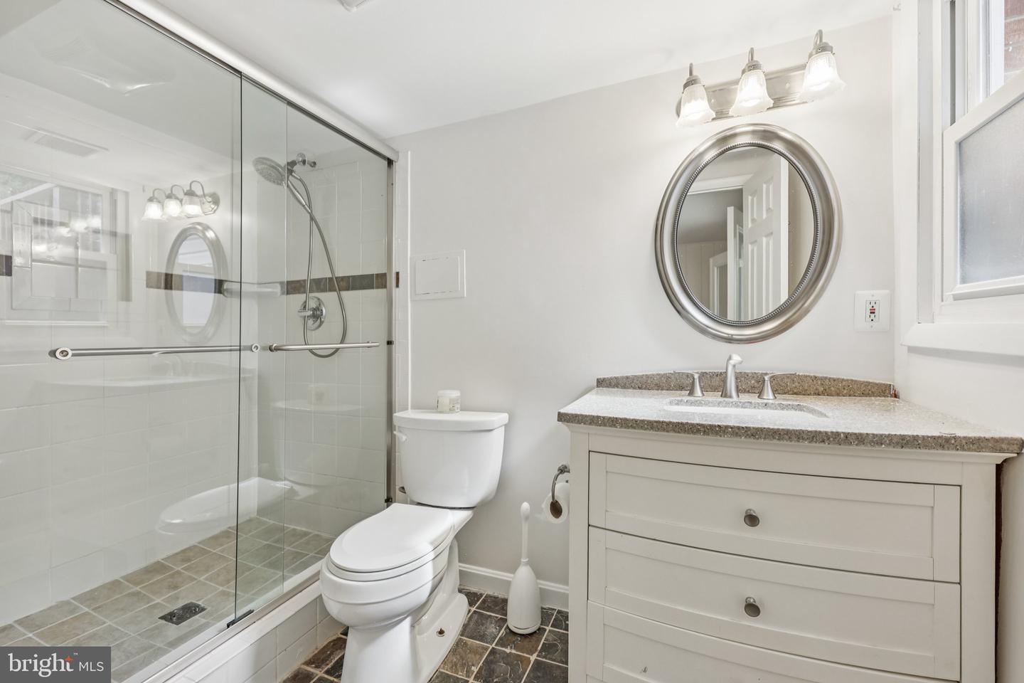 8401 FELTON LN, ALEXANDRIA, Virginia 22308, 4 Bedrooms Bedrooms, 7 Rooms Rooms,3 BathroomsBathrooms,Residential,For sale,8401 FELTON LN,VAFX2259342 MLS # VAFX2259342