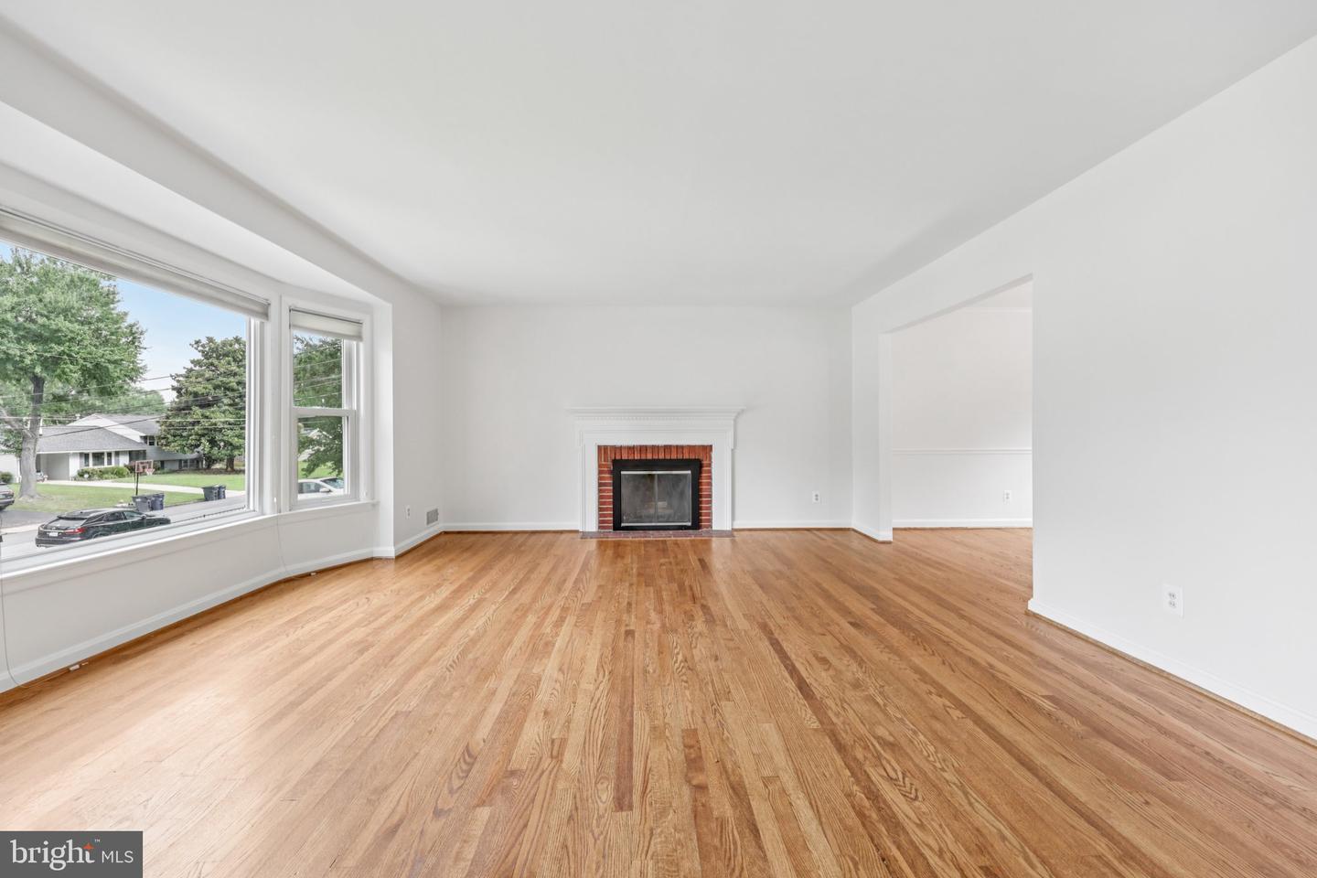 8401 FELTON LN, ALEXANDRIA, Virginia 22308, 4 Bedrooms Bedrooms, 7 Rooms Rooms,3 BathroomsBathrooms,Residential,For sale,8401 FELTON LN,VAFX2259342 MLS # VAFX2259342