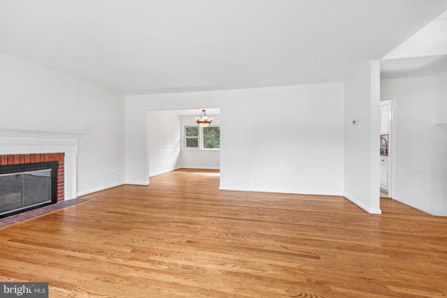 8401 FELTON LN, ALEXANDRIA, Virginia 22308, 4 Bedrooms Bedrooms, 7 Rooms Rooms,3 BathroomsBathrooms,Residential,For sale,8401 FELTON LN,VAFX2259342 MLS # VAFX2259342
