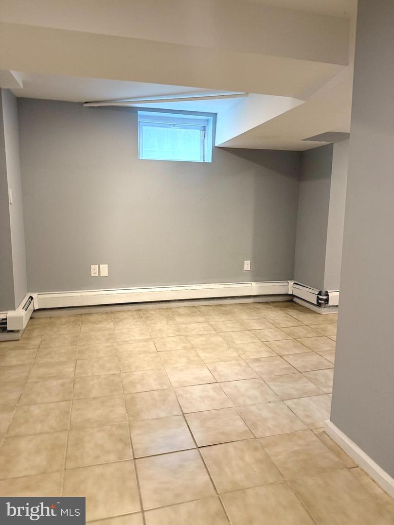 2838 MYRTLE AVE NE, WASHINGTON, District Of Columbia 20018, 4 Bedrooms Bedrooms, ,2 BathroomsBathrooms,Residential,For sale,2838 MYRTLE AVE NE,DCDC2213846 MLS # DCDC2213846