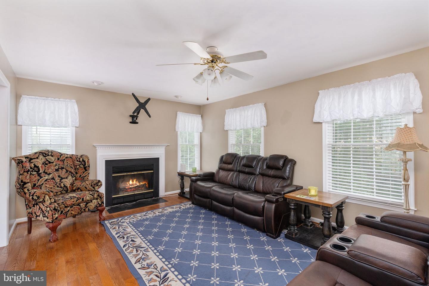 6 AMBER CT, FREDERICKSBURG, Virginia 22406, 5 Bedrooms Bedrooms, ,3 BathroomsBathrooms,Residential,For sale,6 AMBER CT,VAST2041584 MLS # VAST2041584