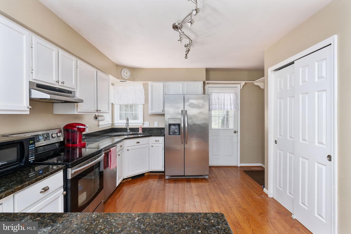 6 AMBER CT, FREDERICKSBURG, Virginia 22406, 5 Bedrooms Bedrooms, ,3 BathroomsBathrooms,Residential,For sale,6 AMBER CT,VAST2041584 MLS # VAST2041584