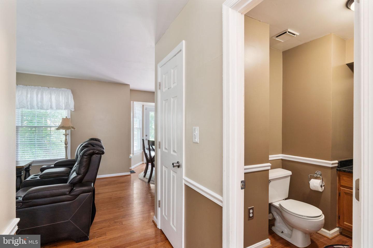 6 AMBER CT, FREDERICKSBURG, Virginia 22406, 5 Bedrooms Bedrooms, ,3 BathroomsBathrooms,Residential,For sale,6 AMBER CT,VAST2041584 MLS # VAST2041584