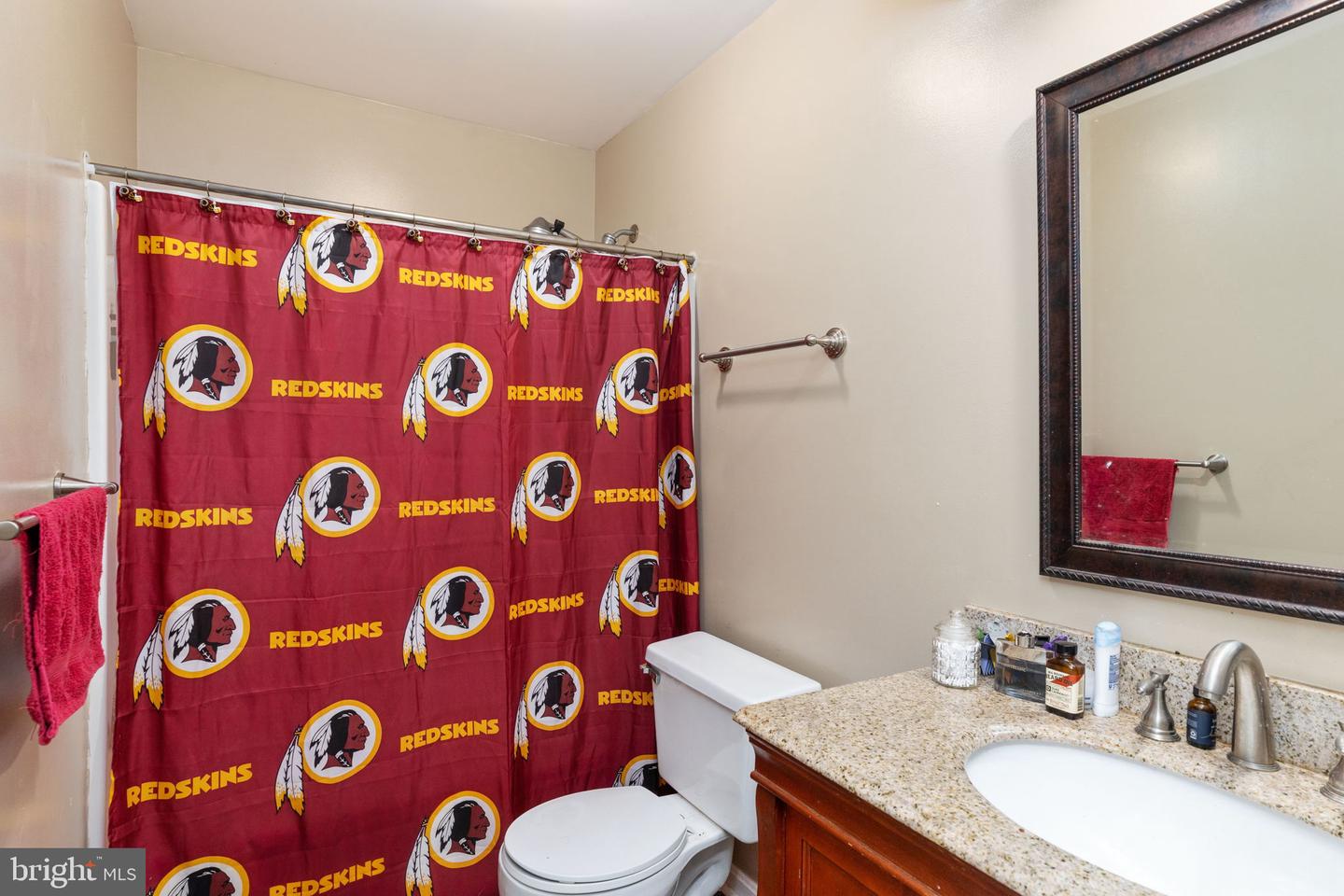 6 AMBER CT, FREDERICKSBURG, Virginia 22406, 5 Bedrooms Bedrooms, ,3 BathroomsBathrooms,Residential,For sale,6 AMBER CT,VAST2041584 MLS # VAST2041584