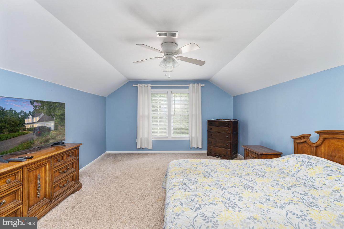 6 AMBER CT, FREDERICKSBURG, Virginia 22406, 5 Bedrooms Bedrooms, ,3 BathroomsBathrooms,Residential,For sale,6 AMBER CT,VAST2041584 MLS # VAST2041584