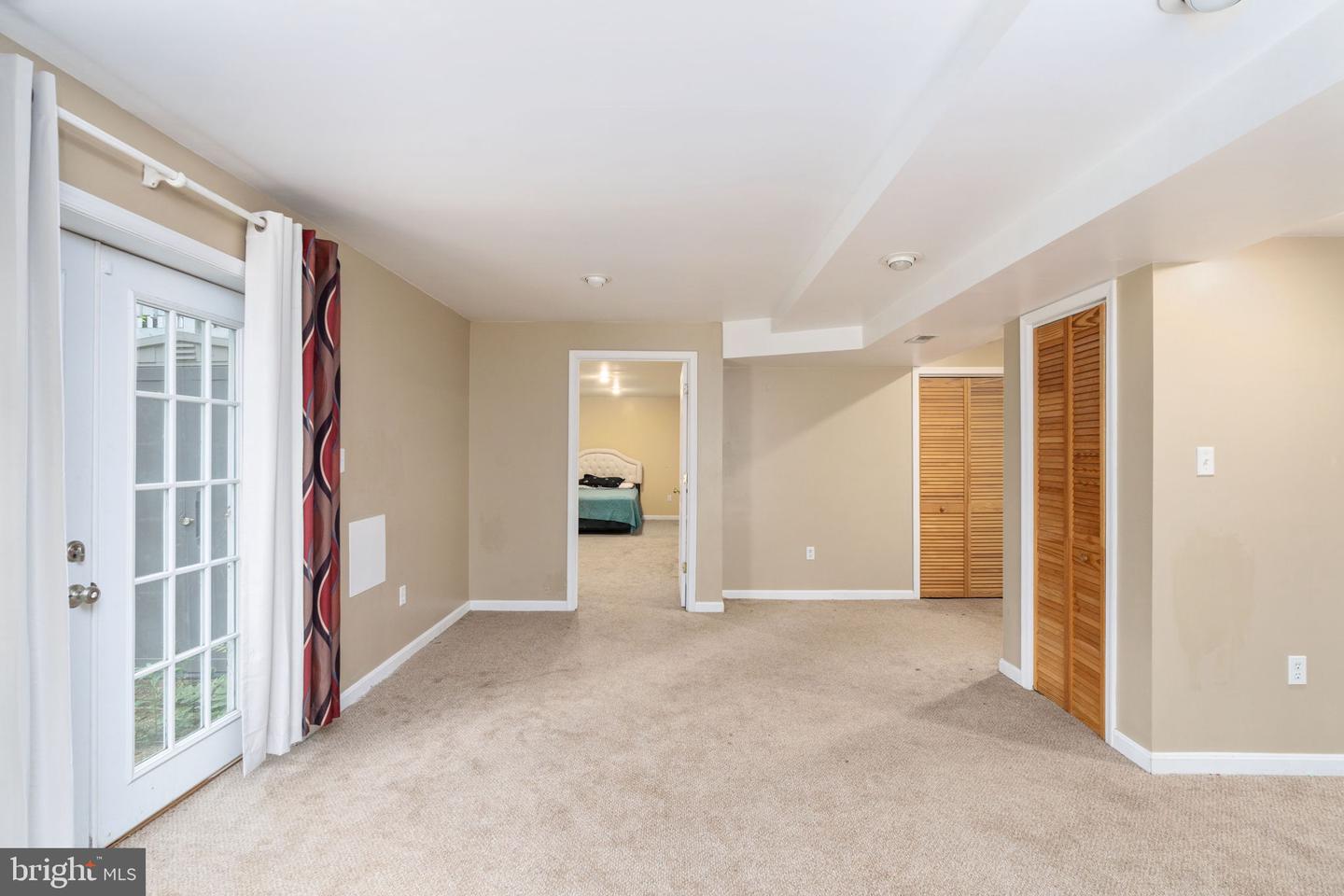 6 AMBER CT, FREDERICKSBURG, Virginia 22406, 5 Bedrooms Bedrooms, ,3 BathroomsBathrooms,Residential,For sale,6 AMBER CT,VAST2041584 MLS # VAST2041584