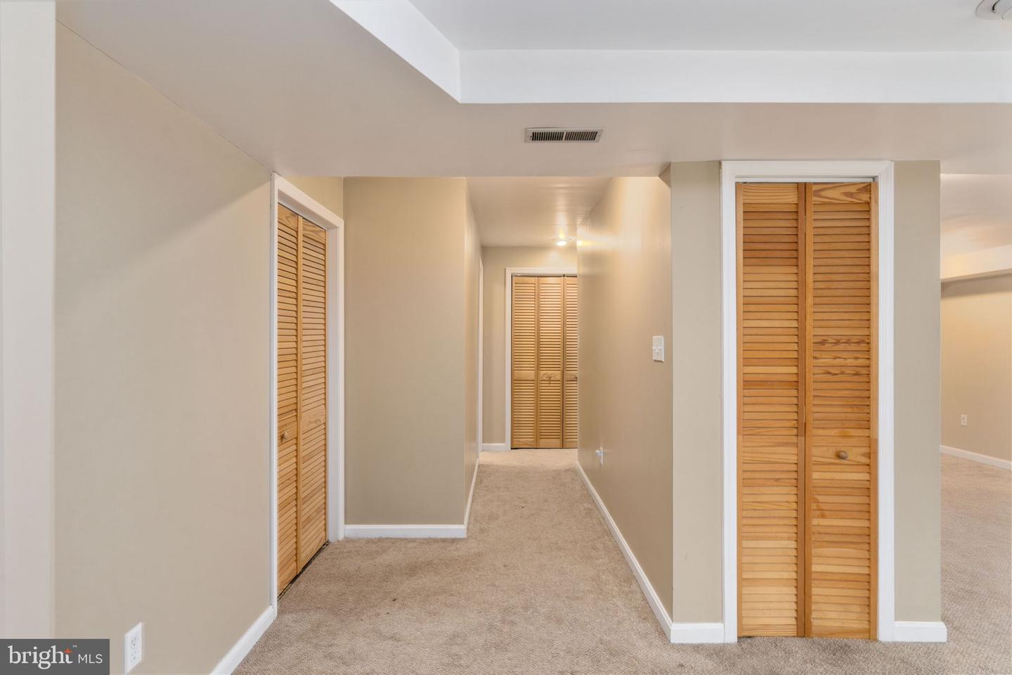 6 AMBER CT, FREDERICKSBURG, Virginia 22406, 5 Bedrooms Bedrooms, ,3 BathroomsBathrooms,Residential,For sale,6 AMBER CT,VAST2041584 MLS # VAST2041584