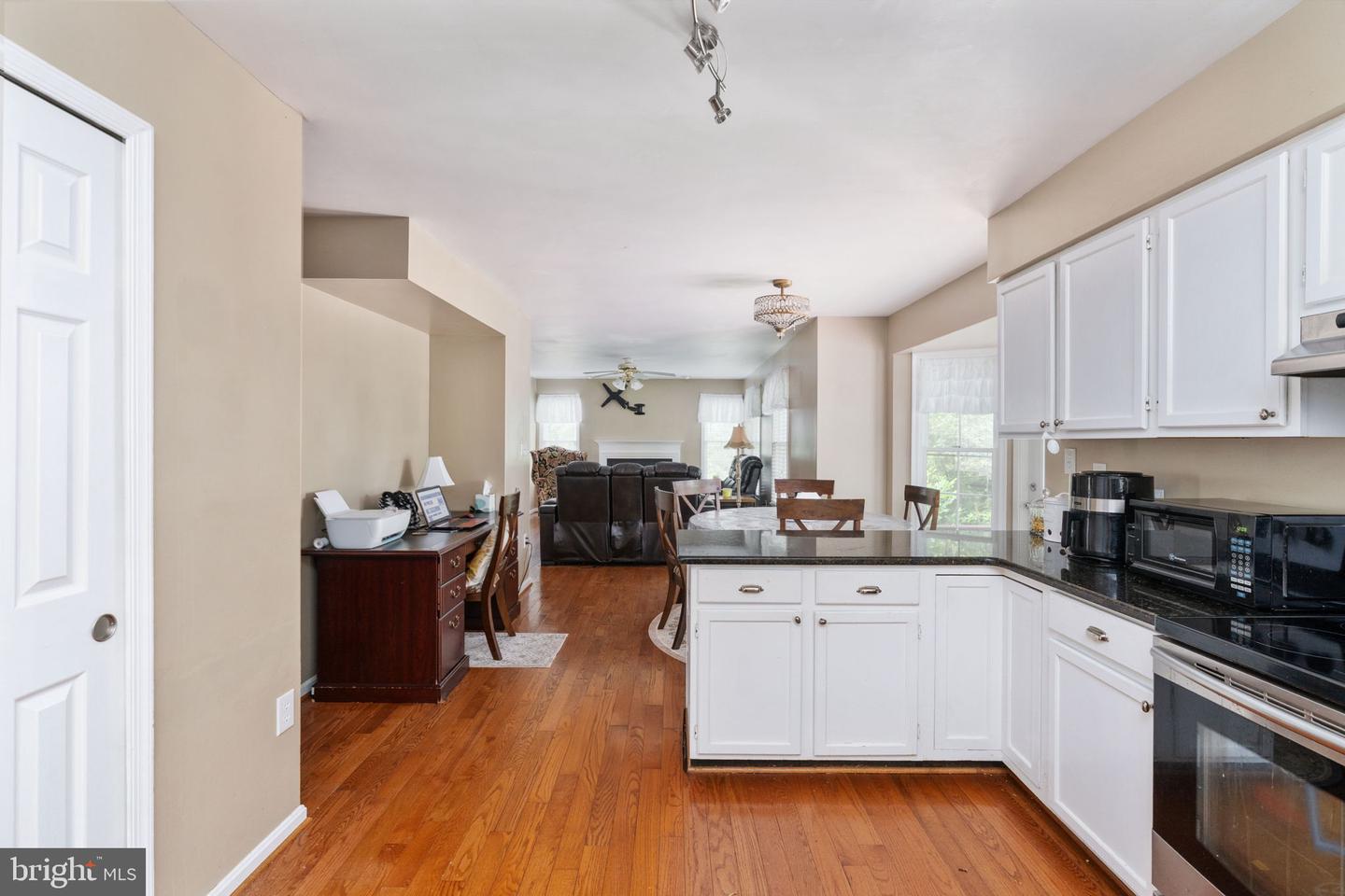 6 AMBER CT, FREDERICKSBURG, Virginia 22406, 5 Bedrooms Bedrooms, ,3 BathroomsBathrooms,Residential,For sale,6 AMBER CT,VAST2041584 MLS # VAST2041584