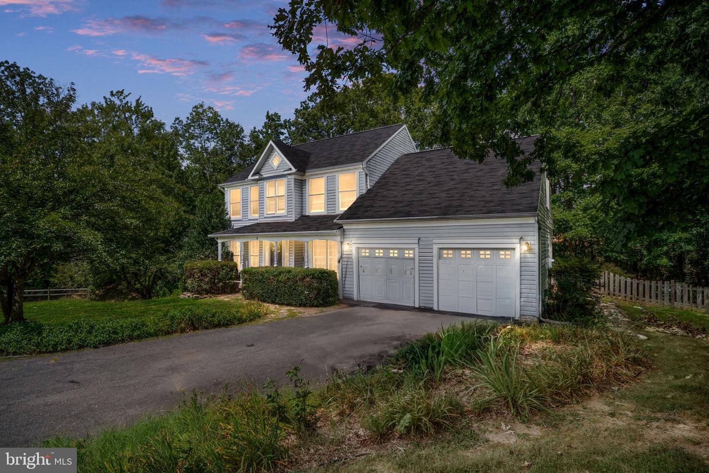 6 AMBER CT, FREDERICKSBURG, Virginia 22406, 5 Bedrooms Bedrooms, ,3 BathroomsBathrooms,Residential,For sale,6 AMBER CT,VAST2041584 MLS # VAST2041584