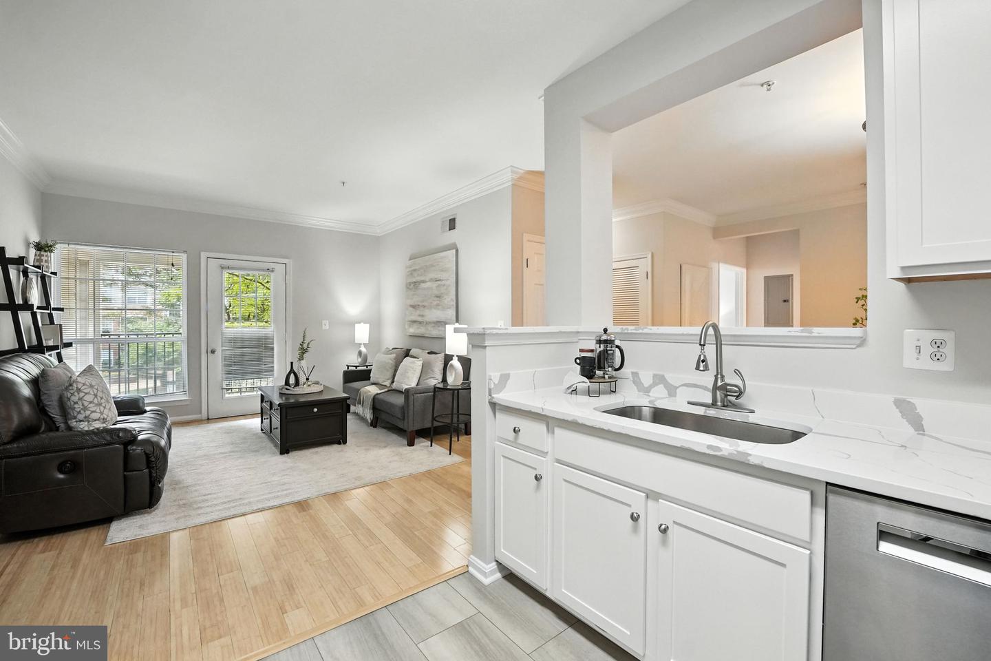 4854 EISENHOWER AVE #248, ALEXANDRIA, Virginia 22304, 2 Bedrooms Bedrooms, ,1 BathroomBathrooms,Residential,For sale,4854 EISENHOWER AVE #248,VAAX2048448 MLS # VAAX2048448