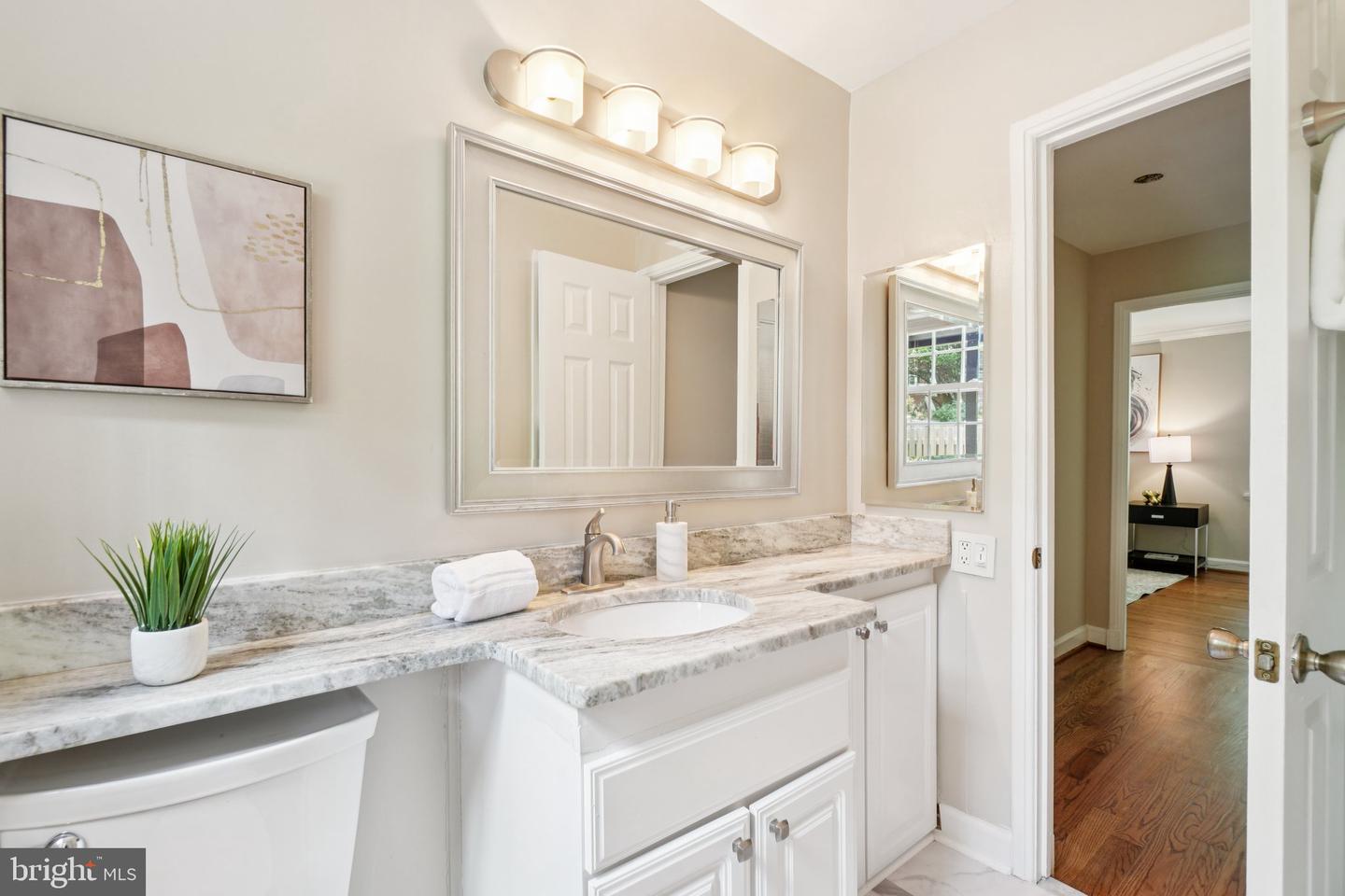 2824 S ABINGDON ST #A2, ARLINGTON, Virginia 22206, 3 Bedrooms Bedrooms, ,2 BathroomsBathrooms,Residential,For sale,2824 S ABINGDON ST #A2,VAAR2062024 MLS # VAAR2062024