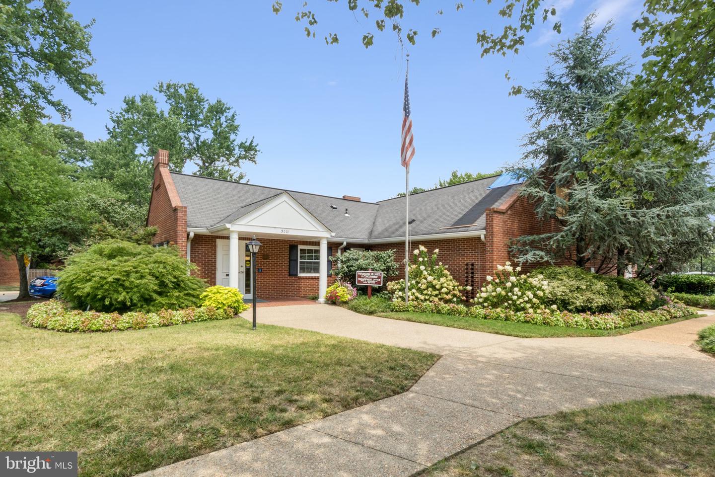 2824 S ABINGDON ST #A2, ARLINGTON, Virginia 22206, 3 Bedrooms Bedrooms, ,2 BathroomsBathrooms,Residential,For sale,2824 S ABINGDON ST #A2,VAAR2062024 MLS # VAAR2062024