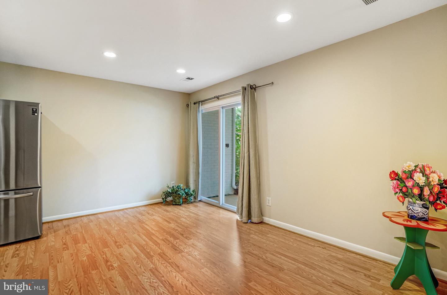 6435 ROCKSHIRE ST, ALEXANDRIA, Virginia 22315, 4 Bedrooms Bedrooms, ,2 BathroomsBathrooms,Residential,For sale,6435 ROCKSHIRE ST,VAFX2260138 MLS # VAFX2260138