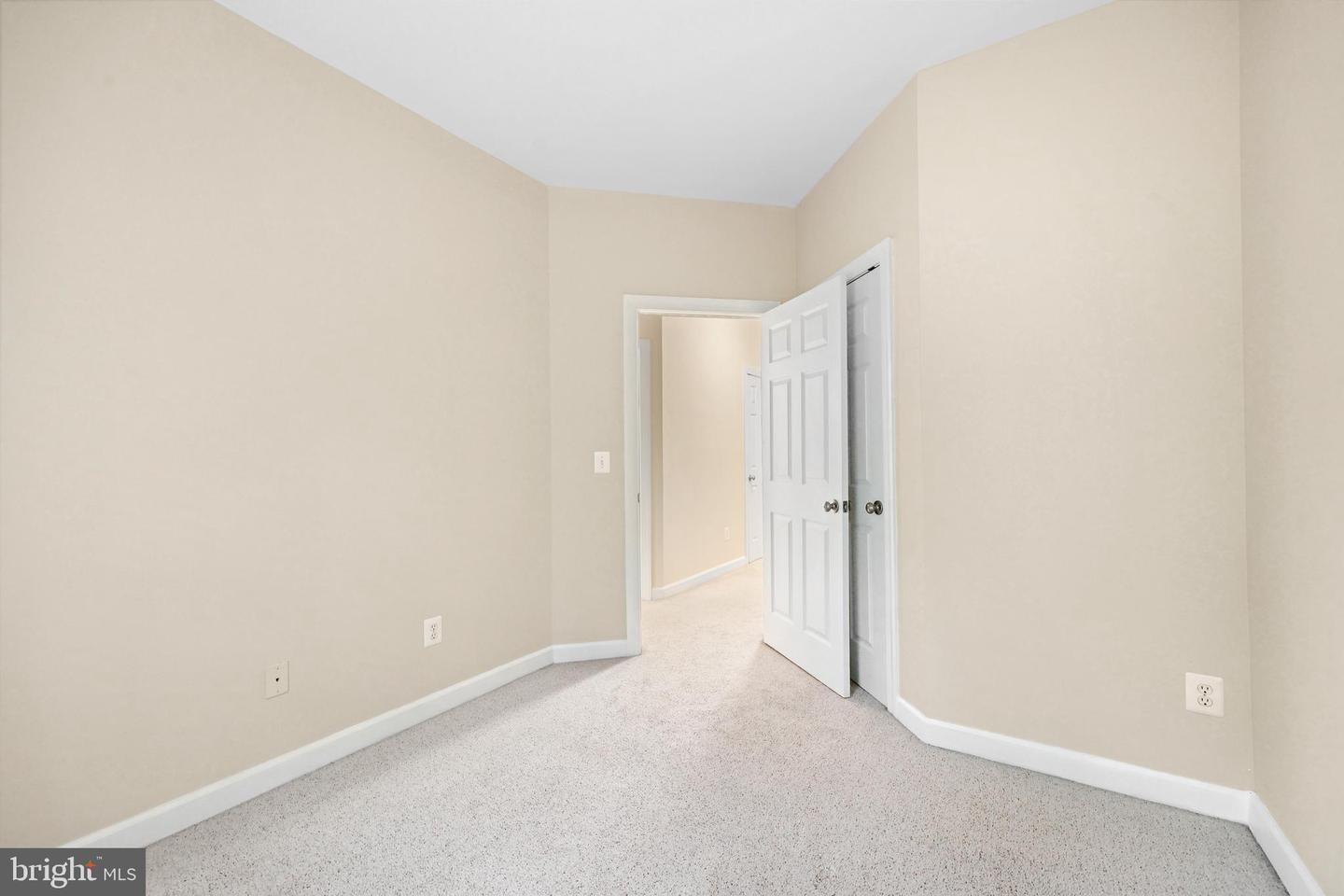 4327 THOMAS BRIGADE LN, FAIRFAX, Virginia 22033, 3 Bedrooms Bedrooms, ,2 BathroomsBathrooms,Residential,For sale,4327 THOMAS BRIGADE LN,VAFX2260164 MLS # VAFX2260164