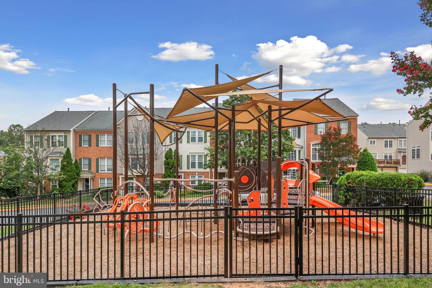 4327 THOMAS BRIGADE LN, FAIRFAX, Virginia 22033, 3 Bedrooms Bedrooms, ,2 BathroomsBathrooms,Residential,For sale,4327 THOMAS BRIGADE LN,VAFX2260164 MLS # VAFX2260164