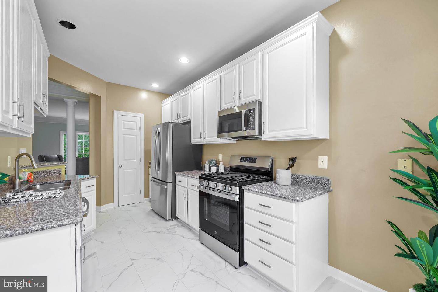 4327 THOMAS BRIGADE LN, FAIRFAX, Virginia 22033, 3 Bedrooms Bedrooms, ,2 BathroomsBathrooms,Residential,For sale,4327 THOMAS BRIGADE LN,VAFX2260164 MLS # VAFX2260164
