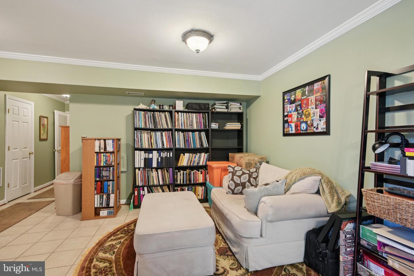 586 LILAC TER NE, LEESBURG, Virginia 20176, 3 Bedrooms Bedrooms, ,2 BathroomsBathrooms,Residential,For sale,586 LILAC TER NE,VALO2104222 MLS # VALO2104222