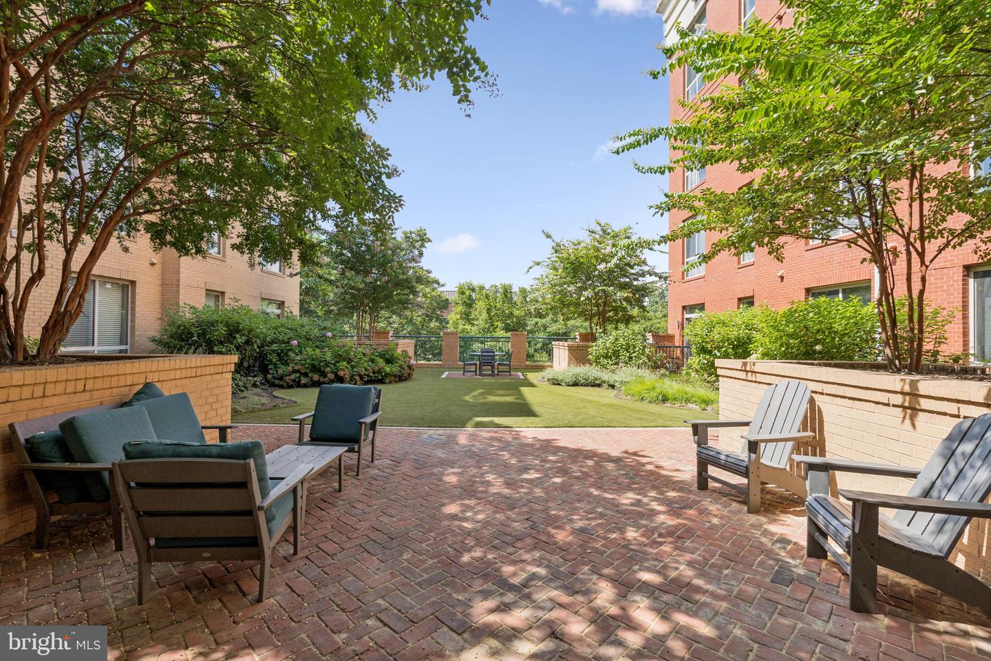 2200 N WESTMORELAND ST #519, ARLINGTON, Virginia 22213, 2 Bedrooms Bedrooms, ,2 BathroomsBathrooms,Residential,For sale,2200 N WESTMORELAND ST #519,VAAR2062108 MLS # VAAR2062108