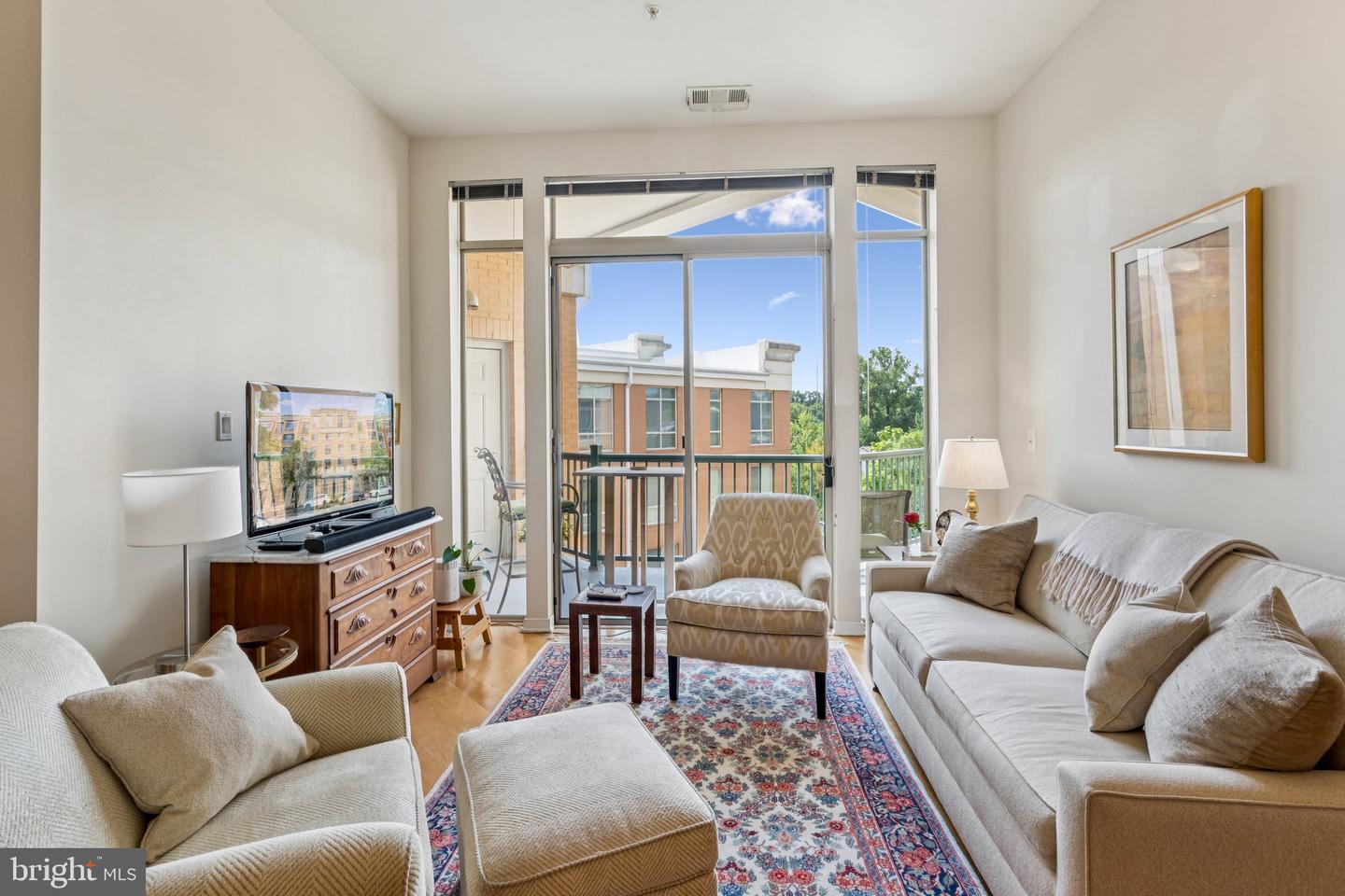 2200 N WESTMORELAND ST #519, ARLINGTON, Virginia 22213, 2 Bedrooms Bedrooms, ,2 BathroomsBathrooms,Residential,For sale,2200 N WESTMORELAND ST #519,VAAR2062108 MLS # VAAR2062108