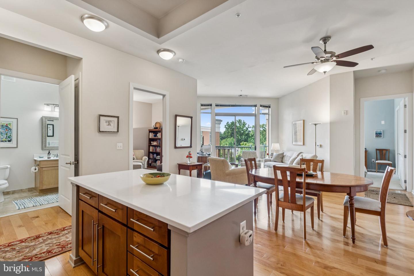 2200 N WESTMORELAND ST #519, ARLINGTON, Virginia 22213, 2 Bedrooms Bedrooms, ,2 BathroomsBathrooms,Residential,For sale,2200 N WESTMORELAND ST #519,VAAR2062108 MLS # VAAR2062108
