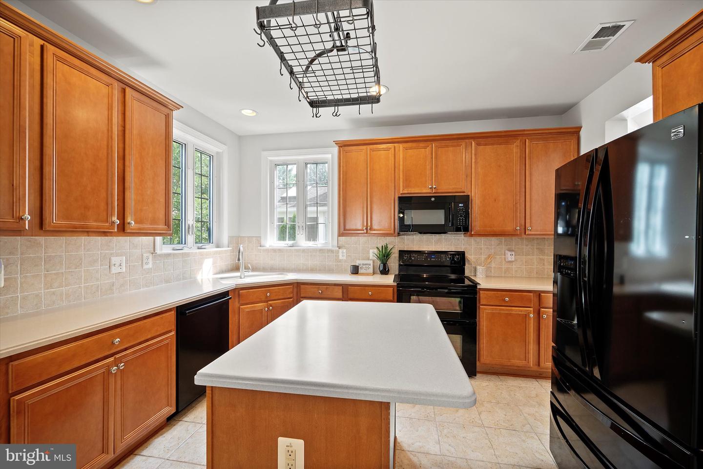 42592 OLMSTED DR, BRAMBLETON, Virginia 20148, 5 Bedrooms Bedrooms, ,2 BathroomsBathrooms,Residential,For sale,42592 OLMSTED DR,VALO2104340 MLS # VALO2104340