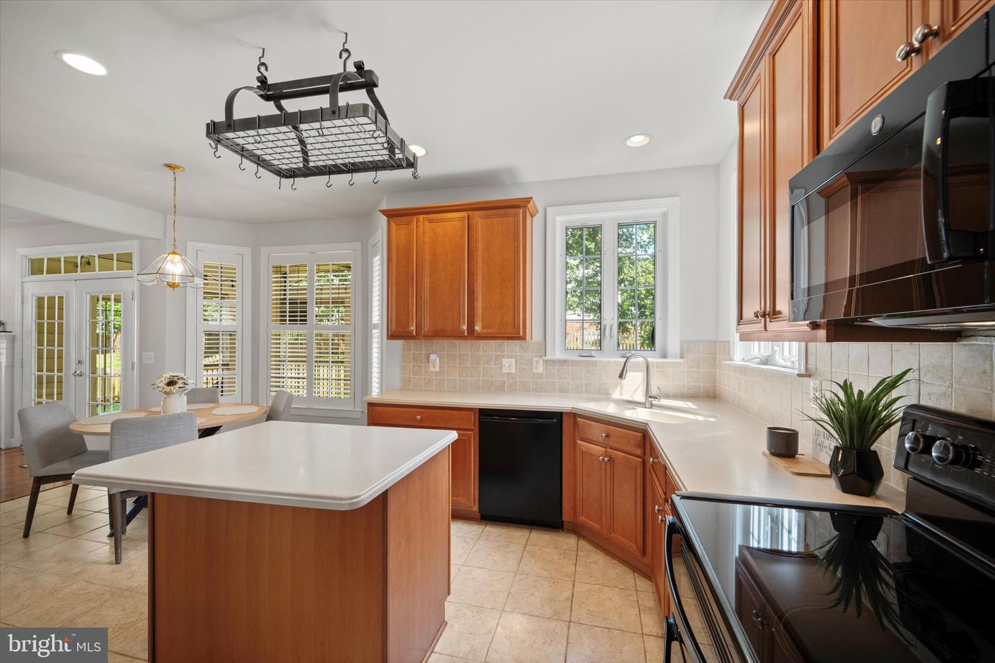 42592 OLMSTED DR, BRAMBLETON, Virginia 20148, 5 Bedrooms Bedrooms, ,2 BathroomsBathrooms,Residential,For sale,42592 OLMSTED DR,VALO2104340 MLS # VALO2104340