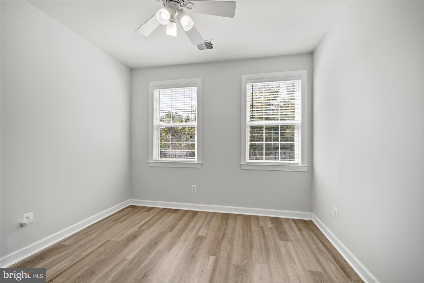 42592 OLMSTED DR, BRAMBLETON, Virginia 20148, 5 Bedrooms Bedrooms, ,2 BathroomsBathrooms,Residential,For sale,42592 OLMSTED DR,VALO2104340 MLS # VALO2104340