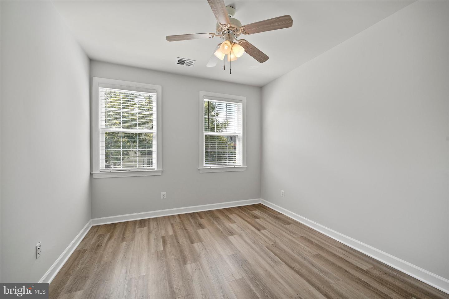 42592 OLMSTED DR, BRAMBLETON, Virginia 20148, 5 Bedrooms Bedrooms, ,2 BathroomsBathrooms,Residential,For sale,42592 OLMSTED DR,VALO2104340 MLS # VALO2104340