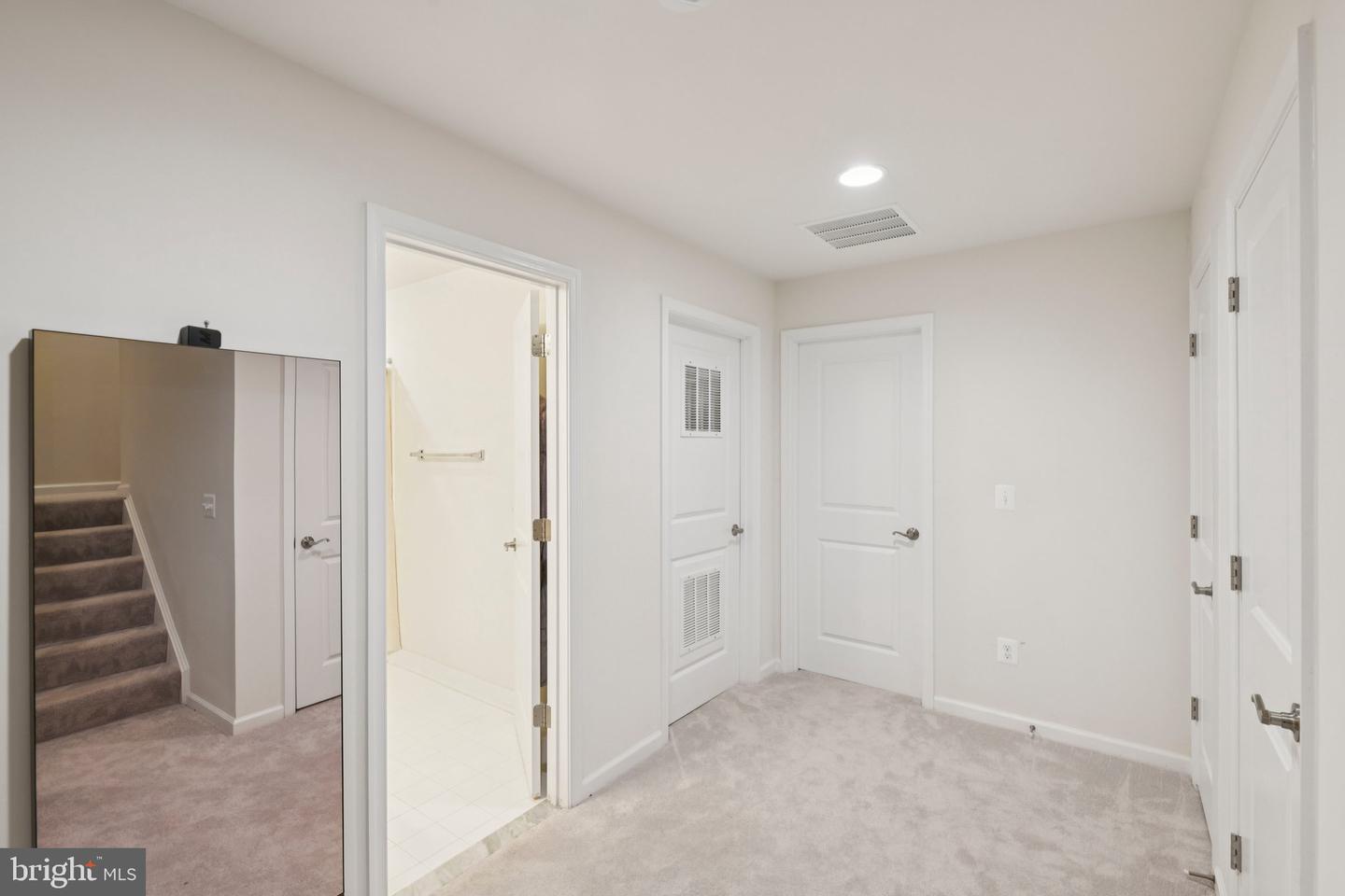 1023 THEMIS ST SE, LEESBURG, Virginia 20175, 5 Bedrooms Bedrooms, ,4 BathroomsBathrooms,Residential,For sale,1023 THEMIS ST SE,VALO2104342 MLS # VALO2104342
