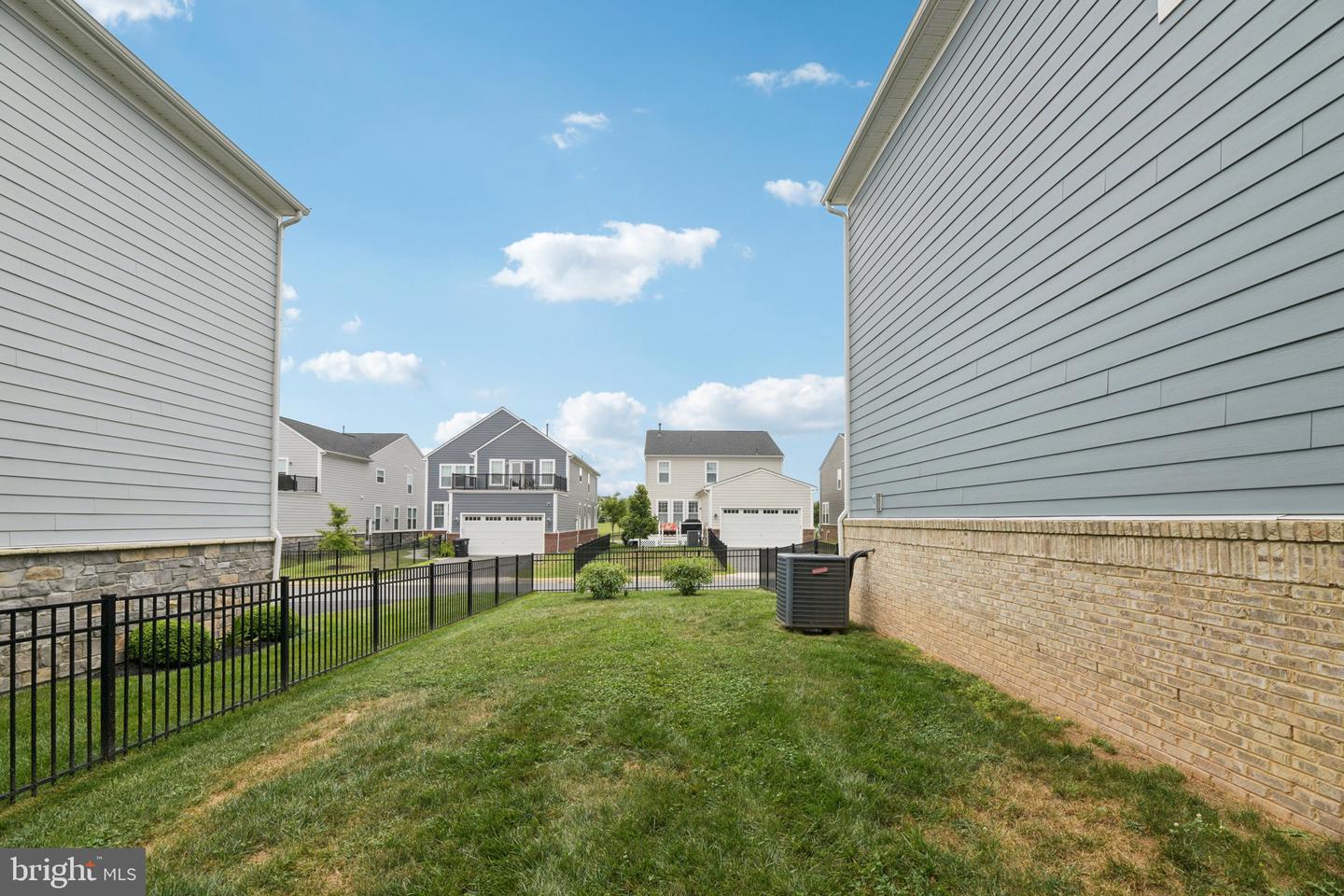 1023 THEMIS ST SE, LEESBURG, Virginia 20175, 5 Bedrooms Bedrooms, ,4 BathroomsBathrooms,Residential,For sale,1023 THEMIS ST SE,VALO2104342 MLS # VALO2104342