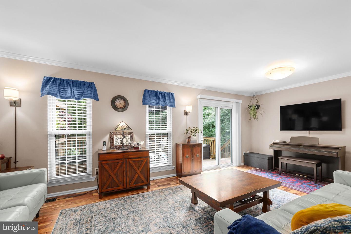 3260 TAYLOE CT, HERNDON, Virginia 20171, 3 Bedrooms Bedrooms, ,2 BathroomsBathrooms,Residential,For sale,3260 TAYLOE CT,VAFX2260598 MLS # VAFX2260598