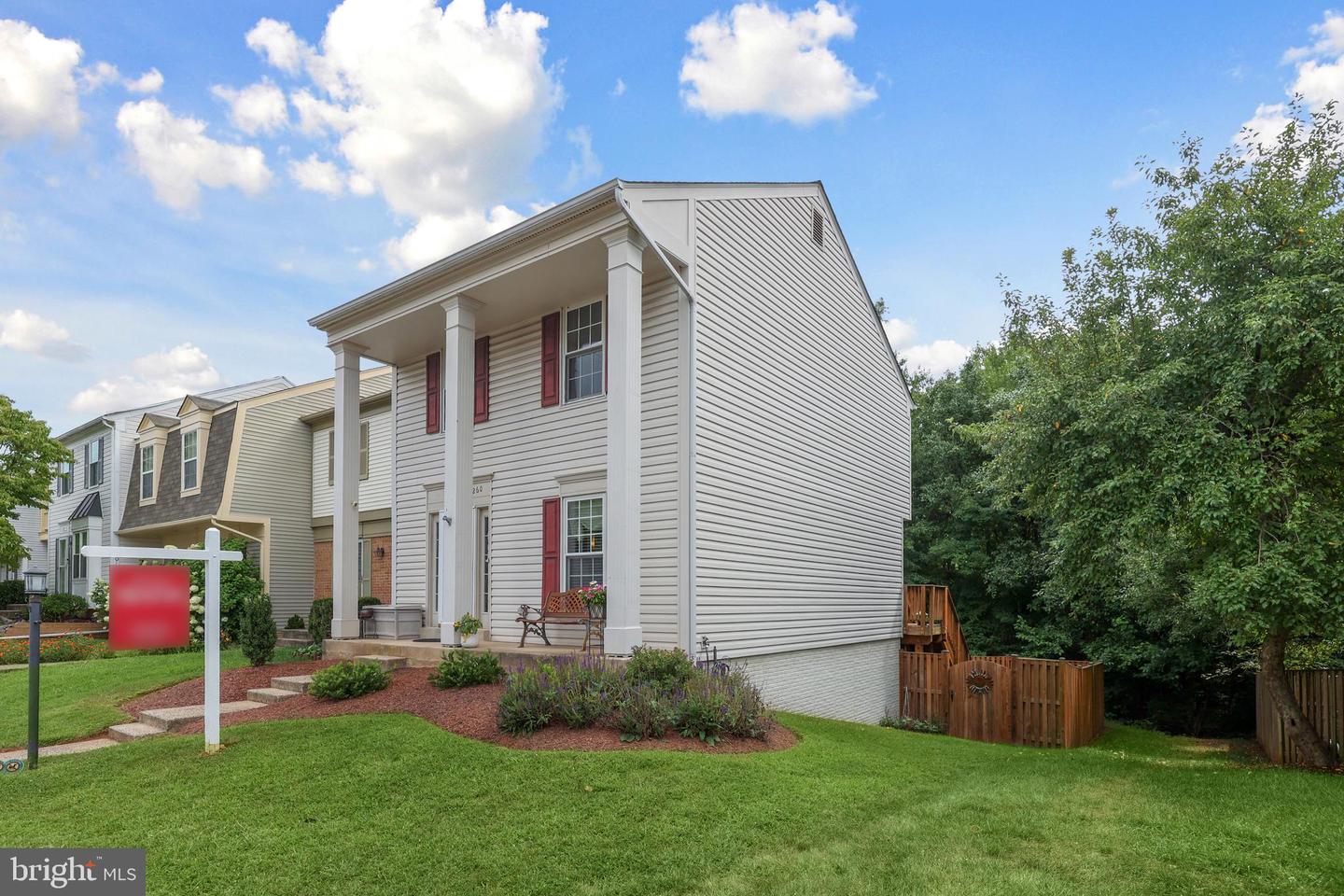 3260 TAYLOE CT, HERNDON, Virginia 20171, 3 Bedrooms Bedrooms, ,2 BathroomsBathrooms,Residential,For sale,3260 TAYLOE CT,VAFX2260598 MLS # VAFX2260598