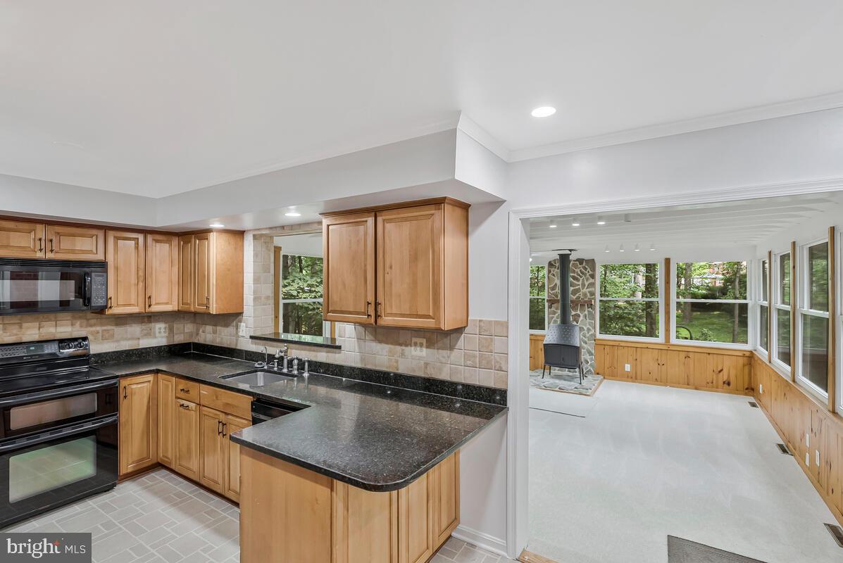 5156 LINETTE LN, ANNANDALE, Virginia 22003, 4 Bedrooms Bedrooms, ,3 BathroomsBathrooms,Residential,For sale,5156 LINETTE LN,VAFX2260638 MLS # VAFX2260638