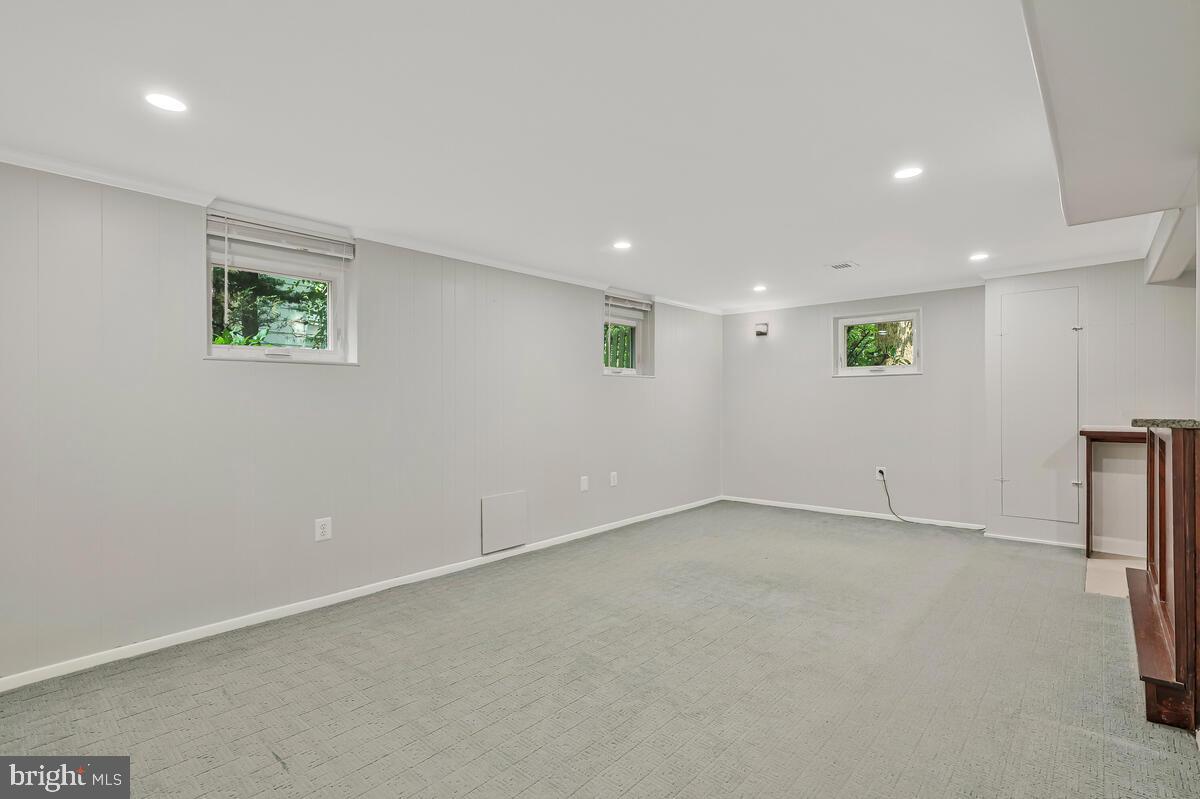 5156 LINETTE LN, ANNANDALE, Virginia 22003, 4 Bedrooms Bedrooms, ,3 BathroomsBathrooms,Residential,For sale,5156 LINETTE LN,VAFX2260638 MLS # VAFX2260638