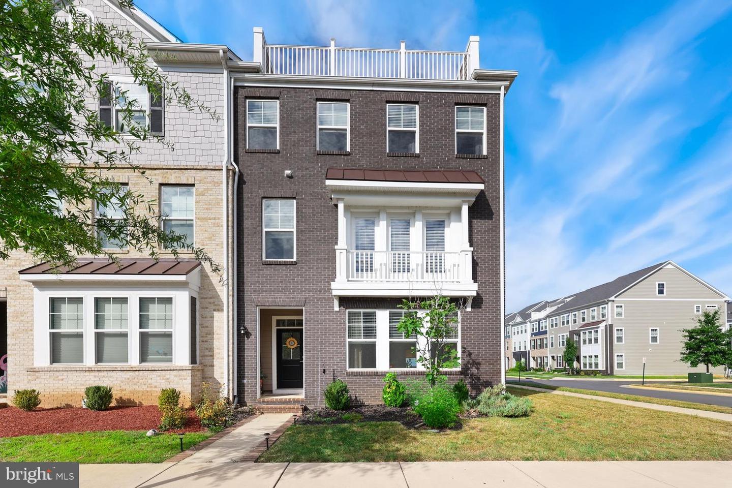 1544 MEADOWLARK GLEN RD, DUMFRIES, Virginia 22026, 3 Bedrooms Bedrooms, ,2 BathroomsBathrooms,Residential,For sale,1544 MEADOWLARK GLEN RD,VAPW2101298 MLS # VAPW2101298