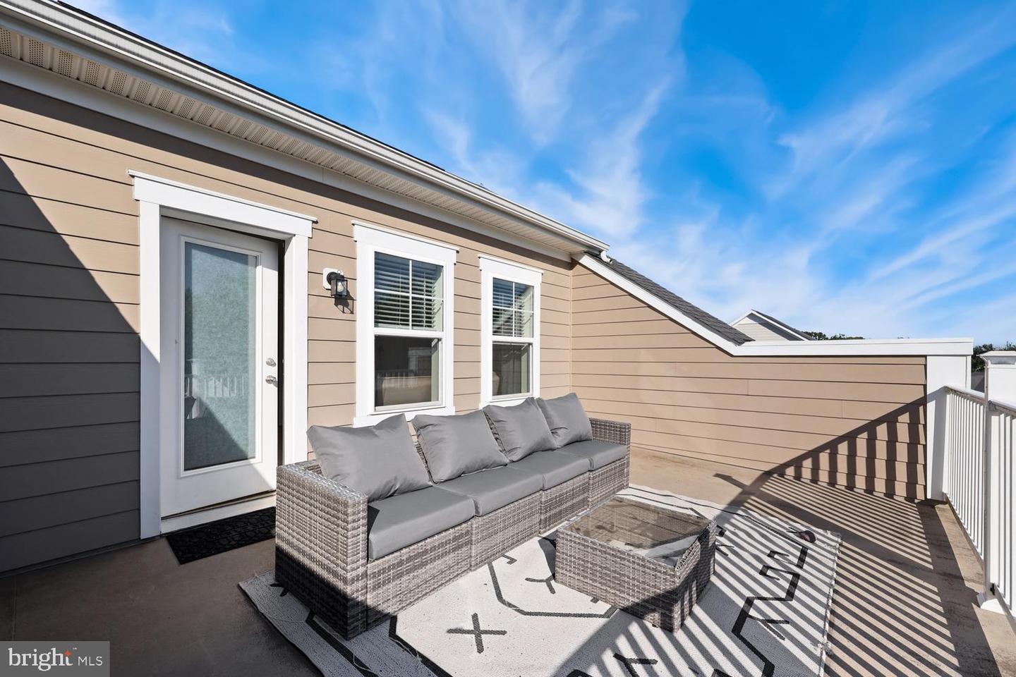 1544 MEADOWLARK GLEN RD, DUMFRIES, Virginia 22026, 3 Bedrooms Bedrooms, ,2 BathroomsBathrooms,Residential,For sale,1544 MEADOWLARK GLEN RD,VAPW2101298 MLS # VAPW2101298