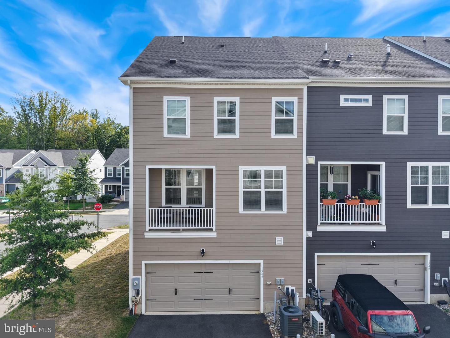 1544 MEADOWLARK GLEN RD, DUMFRIES, Virginia 22026, 3 Bedrooms Bedrooms, ,2 BathroomsBathrooms,Residential,For sale,1544 MEADOWLARK GLEN RD,VAPW2101298 MLS # VAPW2101298
