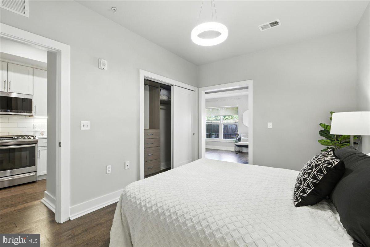 1800 MOUNT VERNON AVE #102, ALEXANDRIA, Virginia 22301, 1 Bedroom Bedrooms, ,1 BathroomBathrooms,Residential,For sale,1800 MOUNT VERNON AVE #102,VAAX2048490 MLS # VAAX2048490