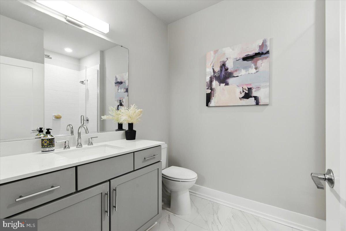1800 MOUNT VERNON AVE #102, ALEXANDRIA, Virginia 22301, 1 Bedroom Bedrooms, ,1 BathroomBathrooms,Residential,For sale,1800 MOUNT VERNON AVE #102,VAAX2048490 MLS # VAAX2048490