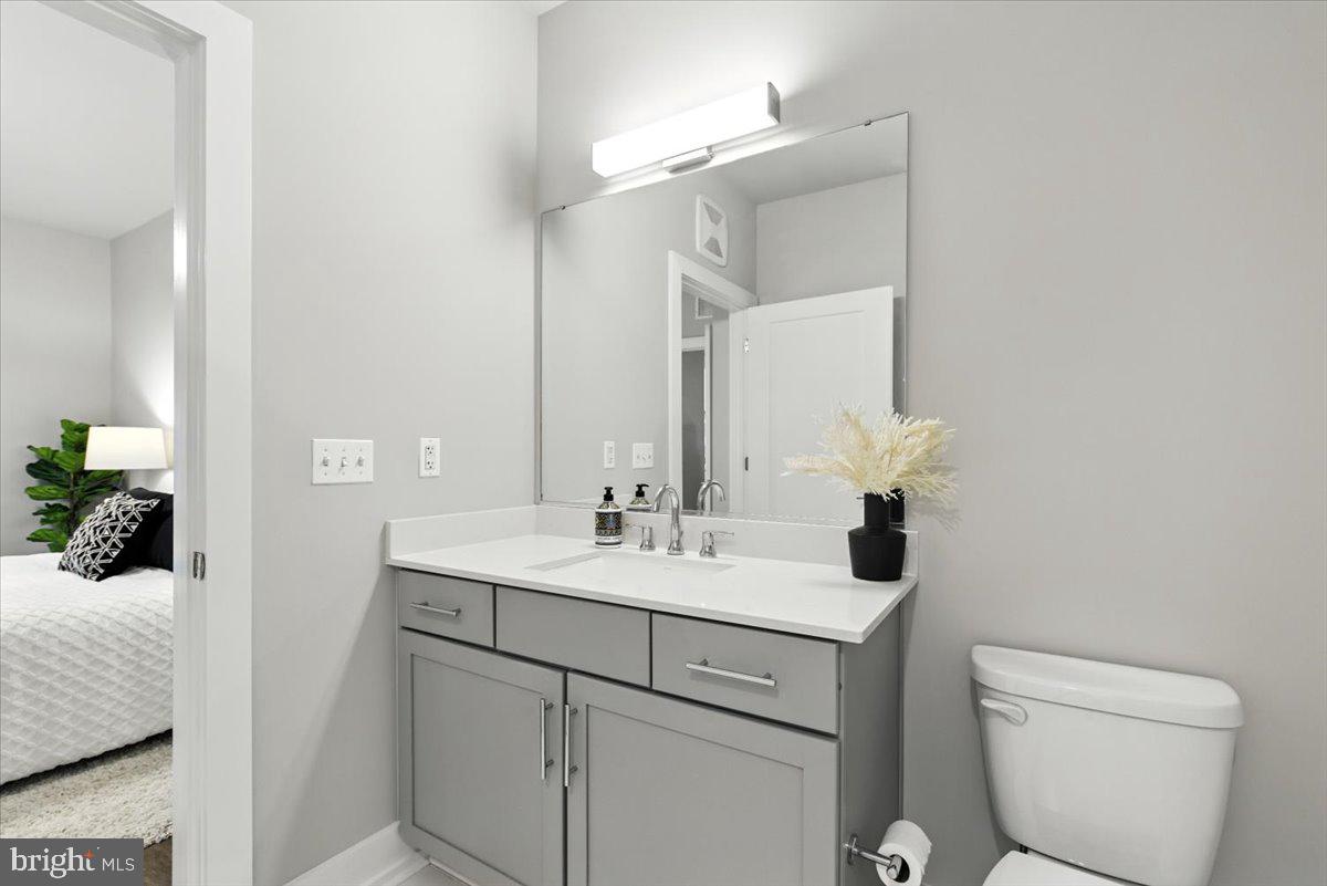 1800 MOUNT VERNON AVE #102, ALEXANDRIA, Virginia 22301, 1 Bedroom Bedrooms, ,1 BathroomBathrooms,Residential,For sale,1800 MOUNT VERNON AVE #102,VAAX2048490 MLS # VAAX2048490