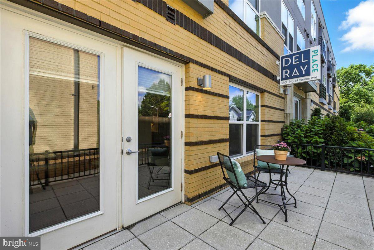 1800 MOUNT VERNON AVE #102, ALEXANDRIA, Virginia 22301, 1 Bedroom Bedrooms, ,1 BathroomBathrooms,Residential,For sale,1800 MOUNT VERNON AVE #102,VAAX2048490 MLS # VAAX2048490