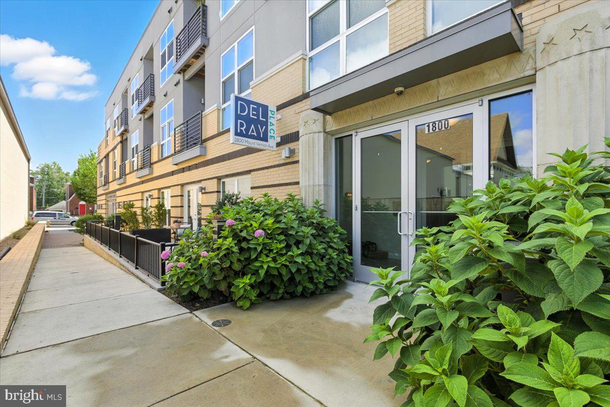1800 MOUNT VERNON AVE #102, ALEXANDRIA, Virginia 22301, 1 Bedroom Bedrooms, ,1 BathroomBathrooms,Residential,For sale,1800 MOUNT VERNON AVE #102,VAAX2048490 MLS # VAAX2048490