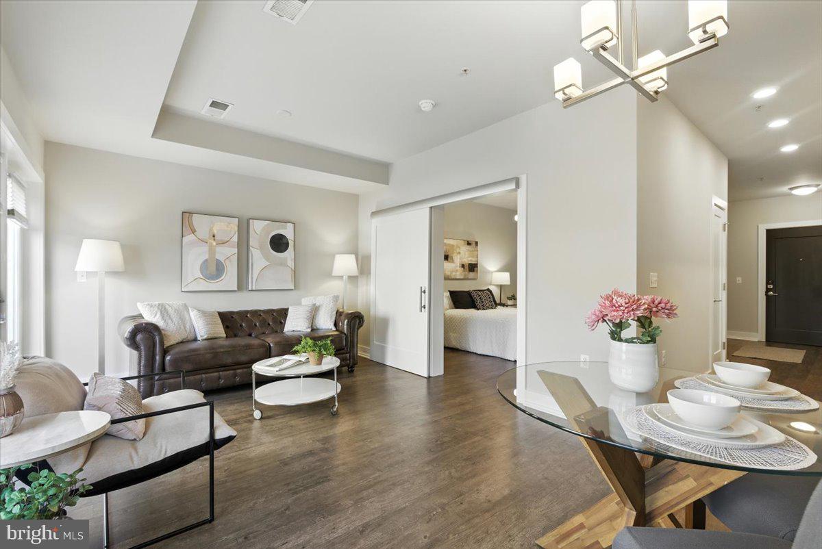 1800 MOUNT VERNON AVE #102, ALEXANDRIA, Virginia 22301, 1 Bedroom Bedrooms, ,1 BathroomBathrooms,Residential,For sale,1800 MOUNT VERNON AVE #102,VAAX2048490 MLS # VAAX2048490