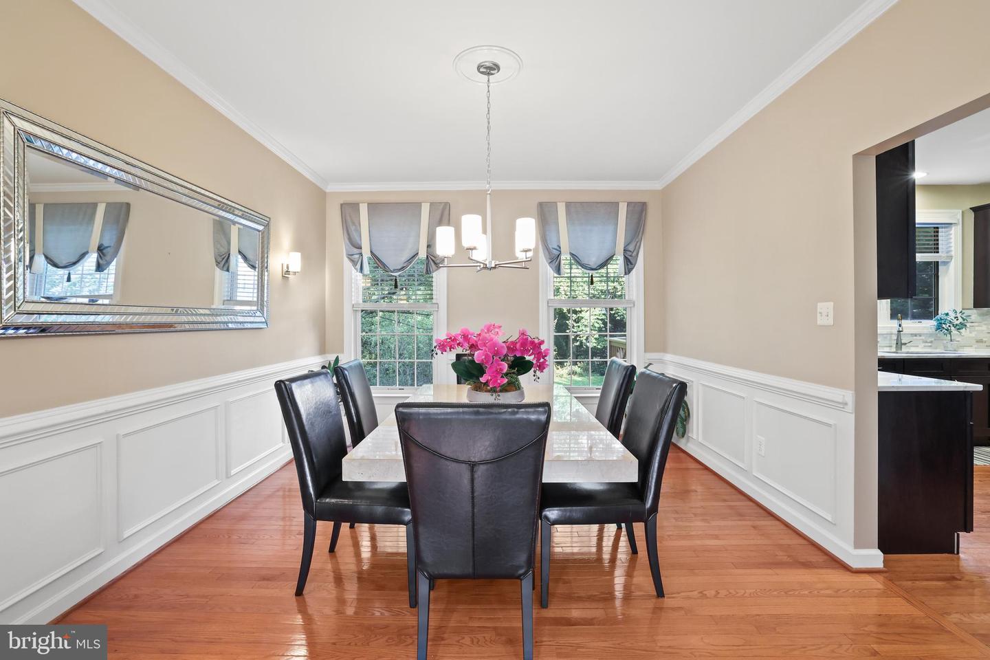 3825 HIGHLAND OAKS DR, FAIRFAX, Virginia 22033, 5 Bedrooms Bedrooms, ,4 BathroomsBathrooms,Residential,For sale,3825 HIGHLAND OAKS DR,VAFX2260710 MLS # VAFX2260710